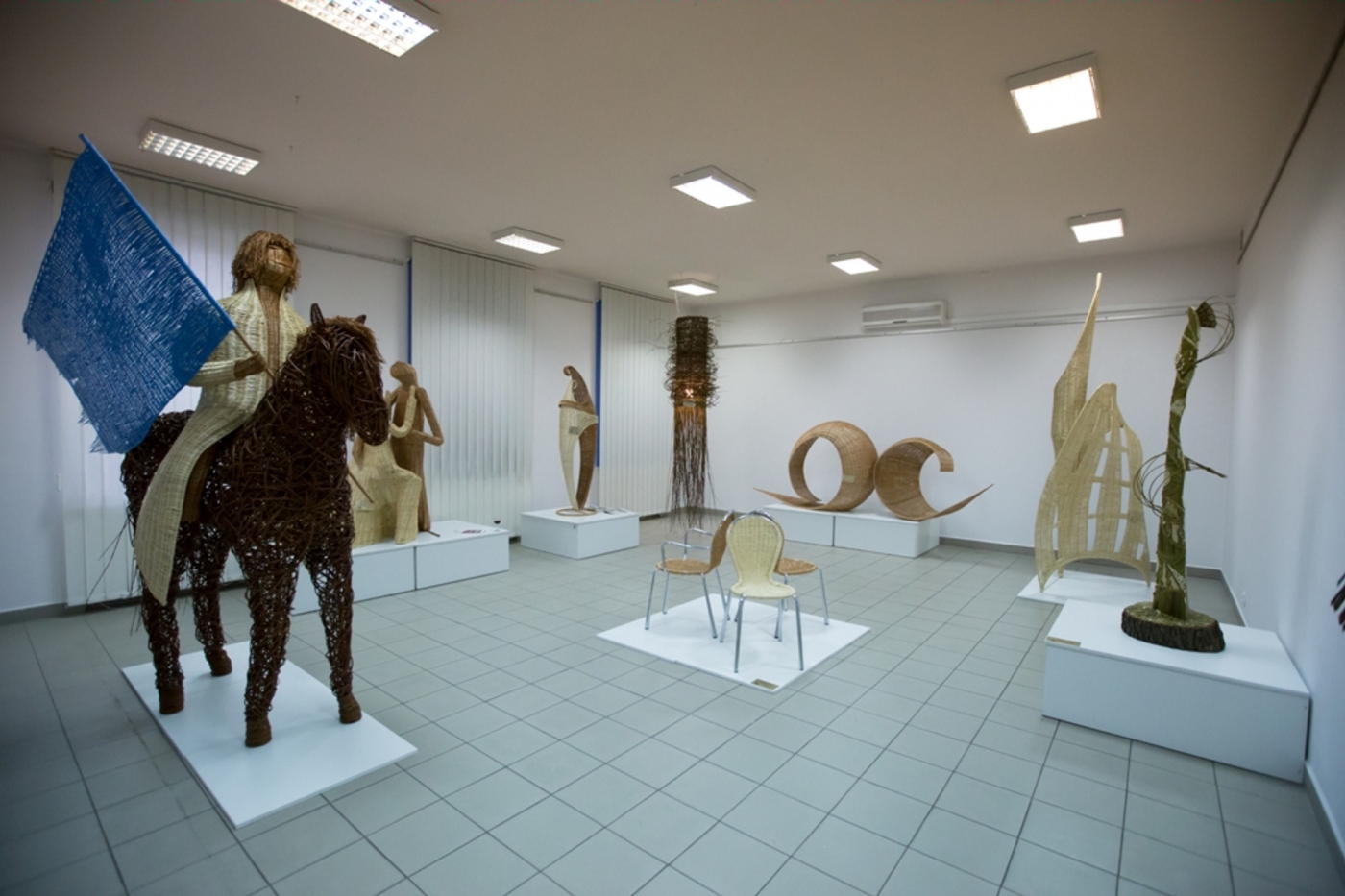 Wystawa 10 artystów na 10-lecie Centrum Wikliniarstwa w Rudniku nad Sanem