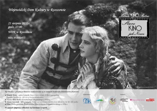 Na plakacie kadr ze starego czarno-białego filmu przedstawia mężczyznę i kobietę w strojach dawnych oraz podstawowe informacje.