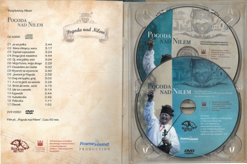Po prawej stronie książeczki widać dwie płyty CD i DVD na nich ten sam wizeruek Władysława Pogody w stroju góralskim z uniesioną prawą ręką w lewej trzyma skrzypce ze smyczkiem. Po prawej stronie spis utworów.