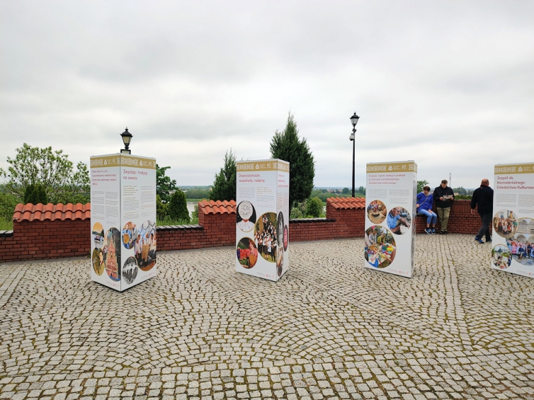 „Tradycje od pokoleń. Niematerialne dziedzictwo kulturowe w Polsce” - w Muzeum Zamkowym w Sandomierzu otwarto wyjątkową wystawę