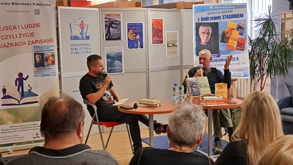 "Pisanie to jest samotność…" – mówił Andrzej Stasiuk na spotkaniu w Krośnie